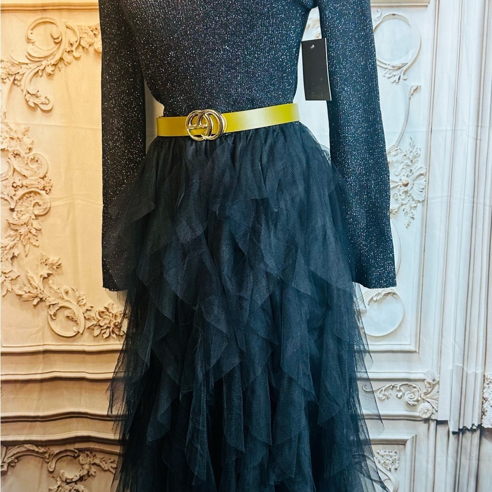 Elegant Black Maxi Dress with Yellow Belt - Picture 9 of 10